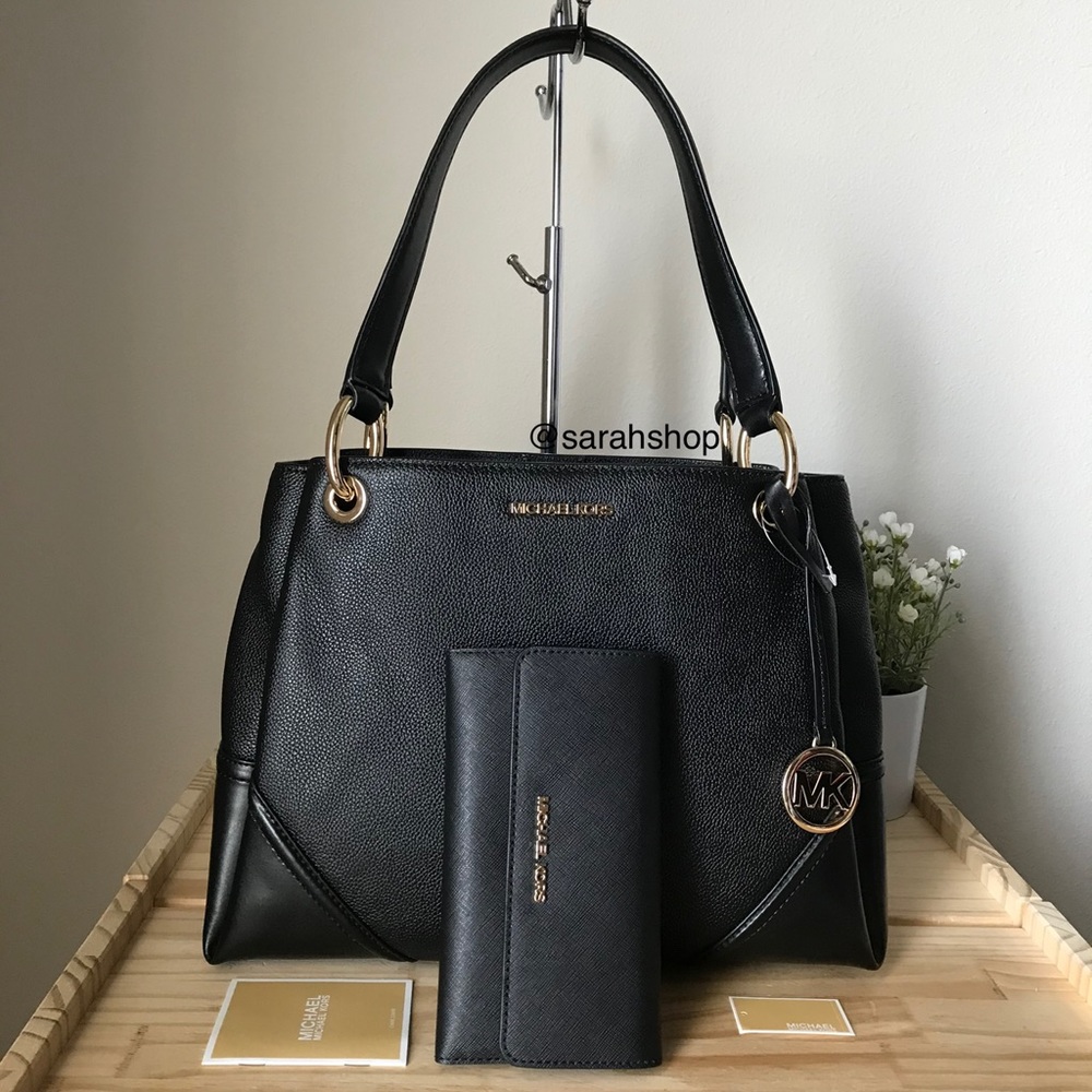 🌼Michael Kors Purse Set - Picture 1 of 16